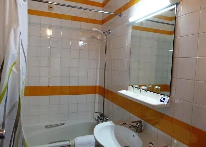 Luar 3* بورتيماو