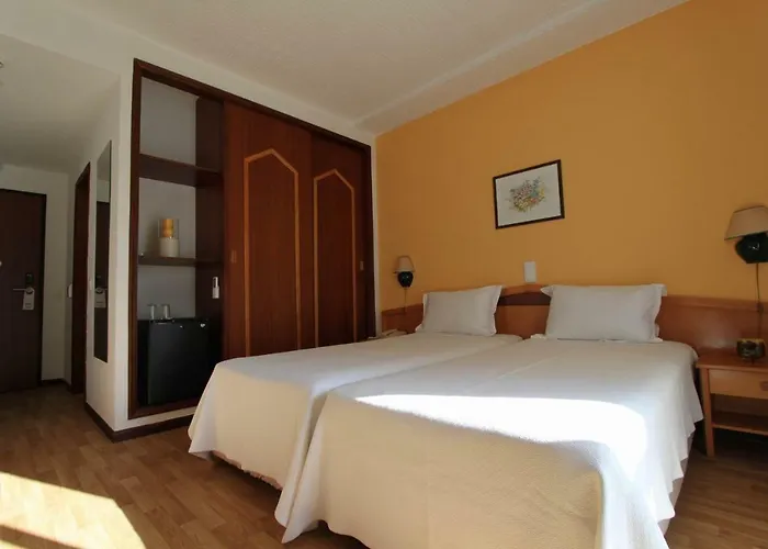 Luar بورتيماو