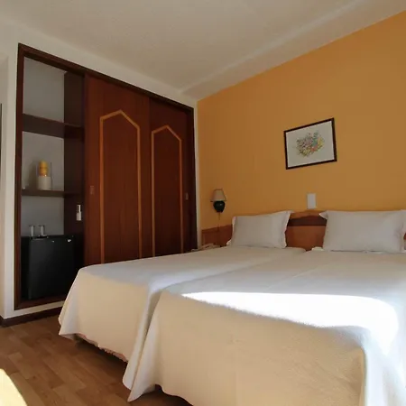 Hotel Luar