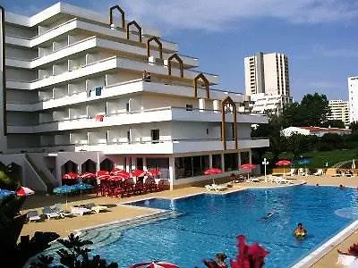 Luar Hotel 3*